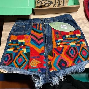 Brand New Farm Rio high waisted jean shorts L. Fit like a M.